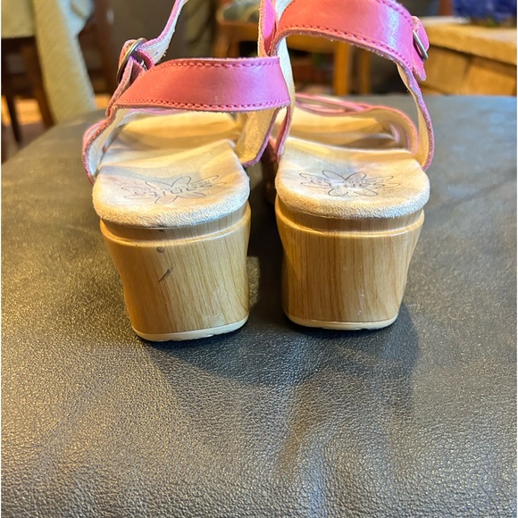 Sanita - Picture 3 of 5